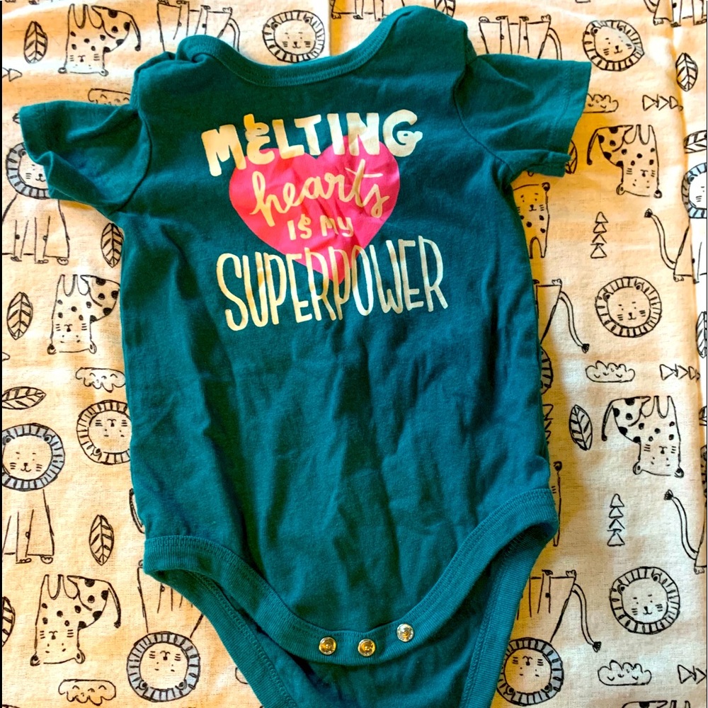 Melting hearts Onsie